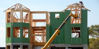 A quoi sert le géomètre dans un projet de construction ? Maison en construction